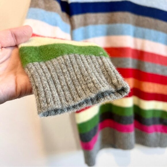 GAP 100% Lambswool Rainbow Stripe V-Neck Sweater Medium Multicolor Cozy - Picture 4 of 10
